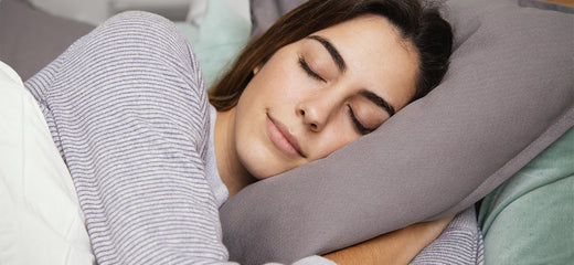 A lady falls asleep quickly and naturally and has a good sleep wake cycle | Healthy Sleeping Pattern
